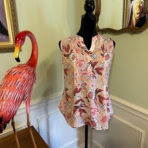 Notations Coral Colored Floral V-Neck Pleated Sleeveless Top (NWT) Size Small